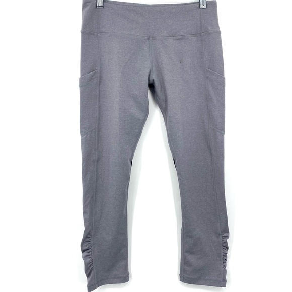 💕SALE💕 Lululemon Rare Gray Pace Rival Crop - Picture 3 of 10